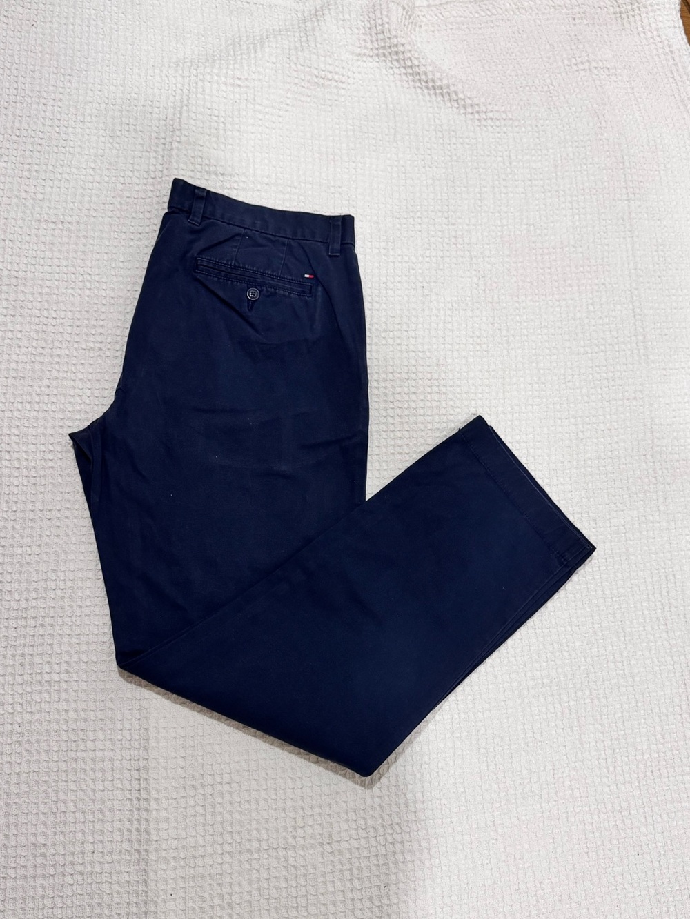 Tommy Hilfiger Men's Navy Chino Pants 34